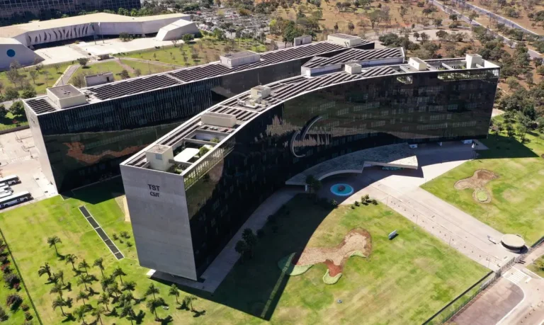 Pejotização: TST alerta para riscos de ‘liberdade ilusória’ e impacto bilionário na Previdência e FGTS